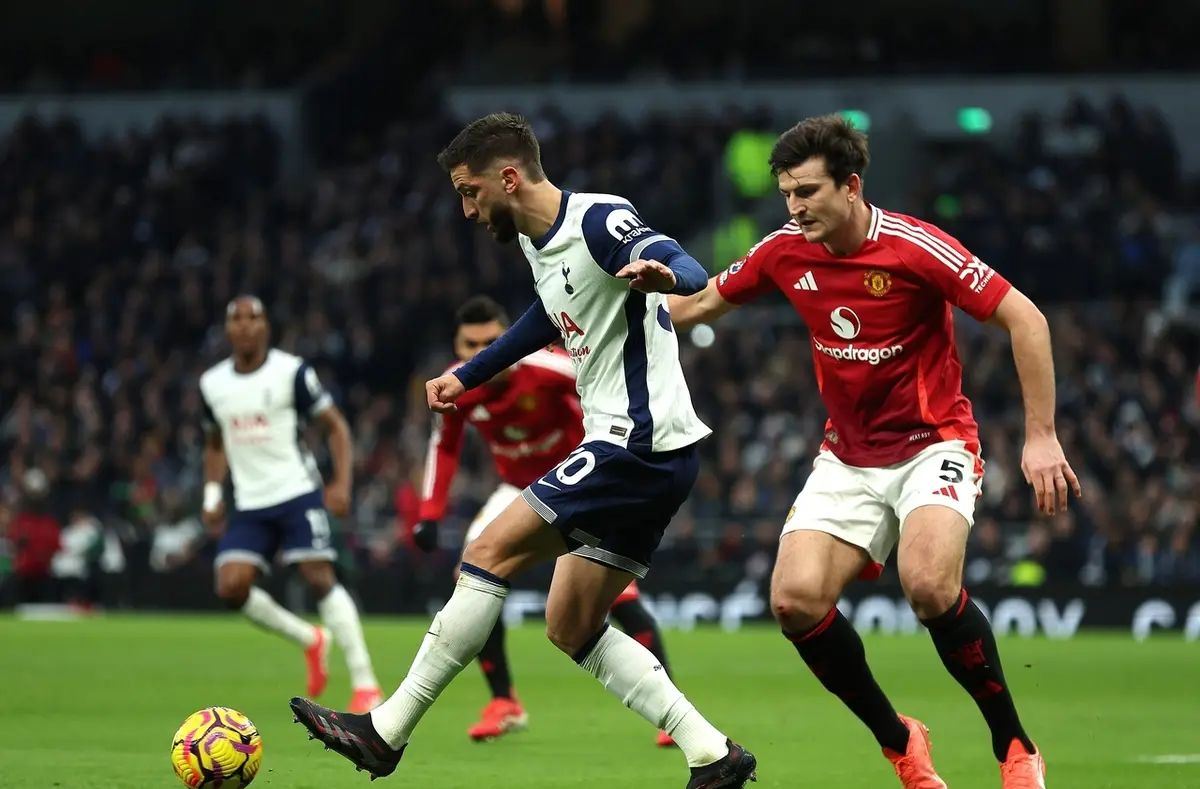 爱游戏体育-关于世界杯战况：罗马防线稳固，曼联进攻受阻，杜兰特成最佳的信息